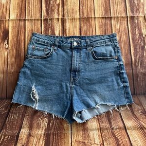 Wild Fable Women Distressed High Rise Mom Jean Shorts Size 10